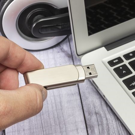 USB-Stick Expert Metall-Silber-1 GB
